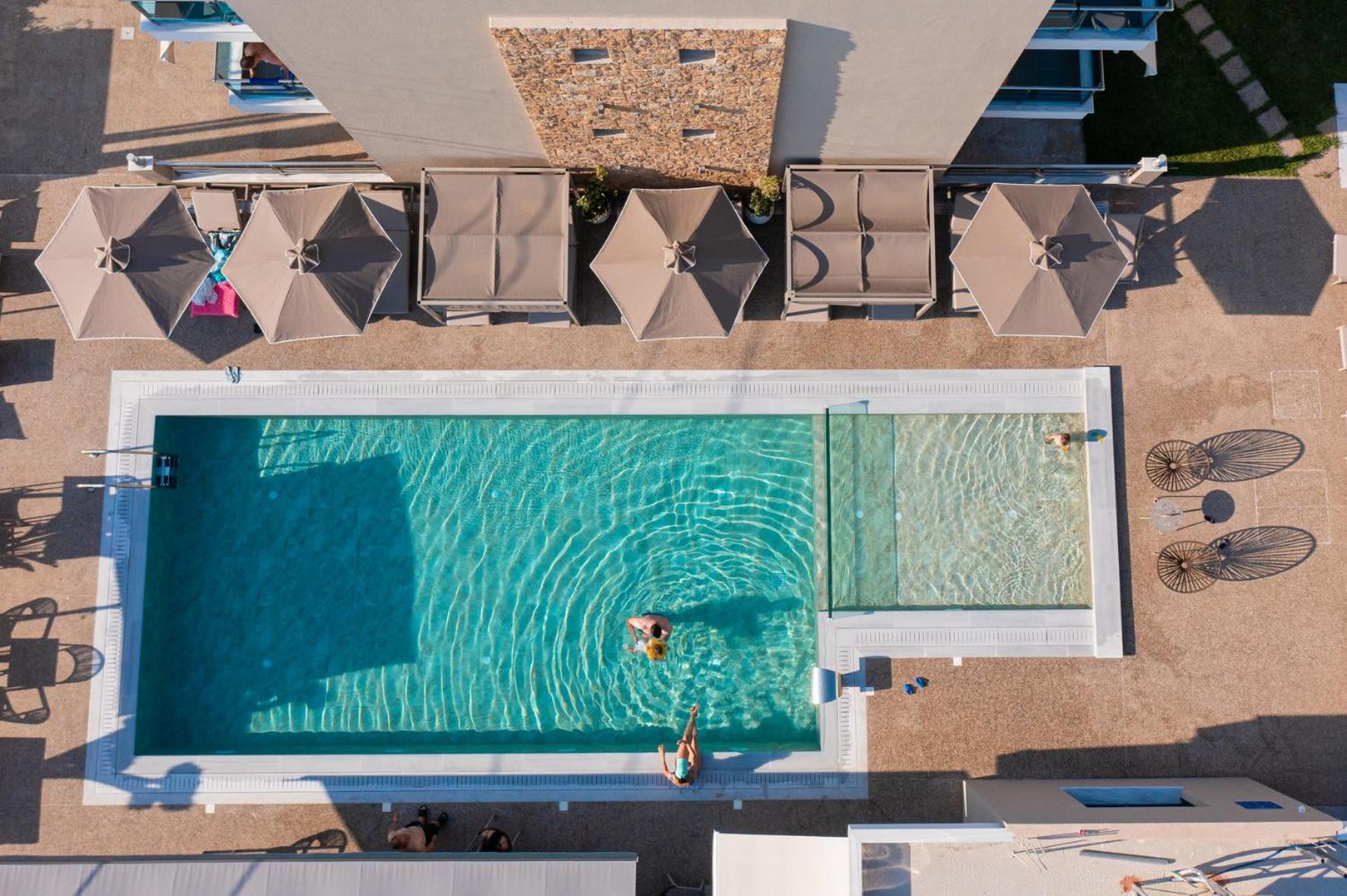 Callista Suites Flogita Exteriér fotografie